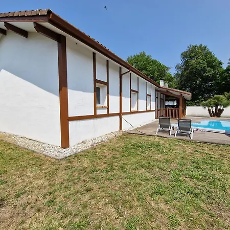 Beautiful Landaise , Pool, Garden, 4 Bedrooms * Léon