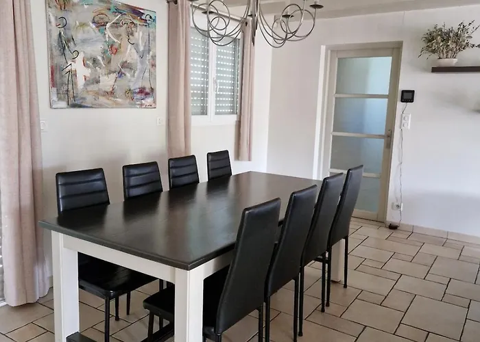 Beautiful Landaise , Pool, Garden, 4 Bedrooms *